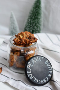 Peanut Butter Chocolate Chip Cookies vegan | Pixi mit Milch