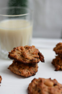 vegane Peanut Butter Chocolate Chip Cookies | Pixi mit Milch