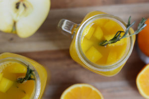 Würziger Orangen-Apfel-Punsch | Pixi mit Milch